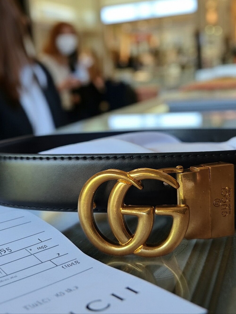 Gucci Black Leather Belt with Gold Double-G Buckle 32"-38" - Picture 3 of 5
